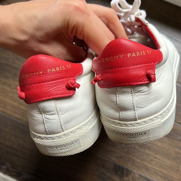 Authentic Givenchy urban street sneakers - Picture 2 of 5